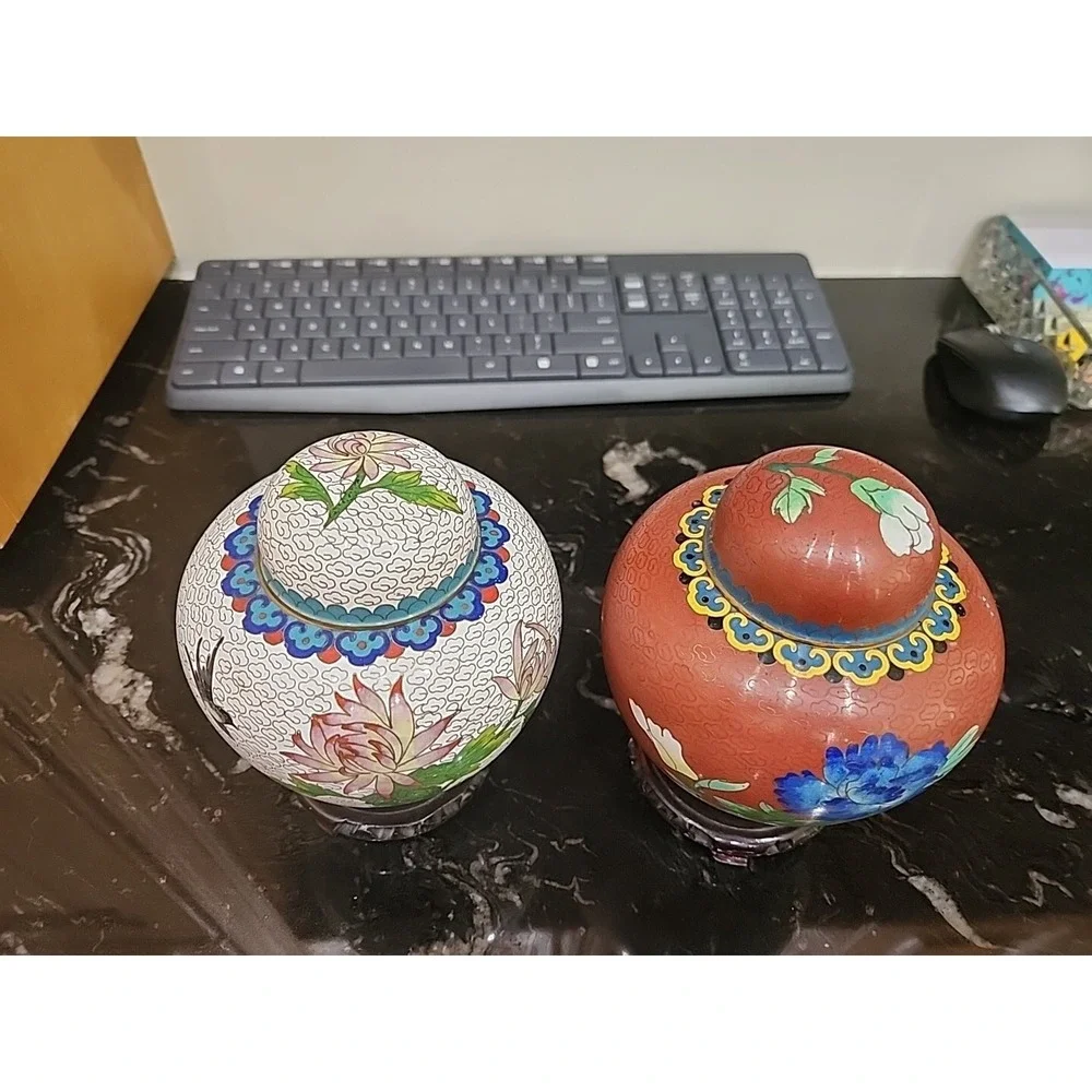 Set Of 2 Small Cloisonné Vases With Stands .‎ 6